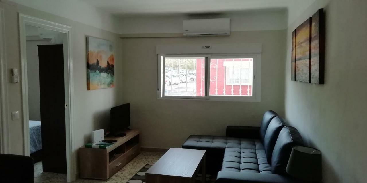 Calle Rio Trueba 11 Bajo D Τορρεμολίνος Εξωτερικό φωτογραφία
